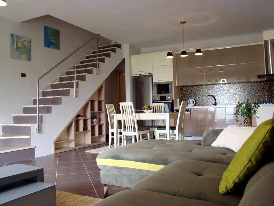 Exclusive Apartment Τίρανα Εξωτερικό φωτογραφία